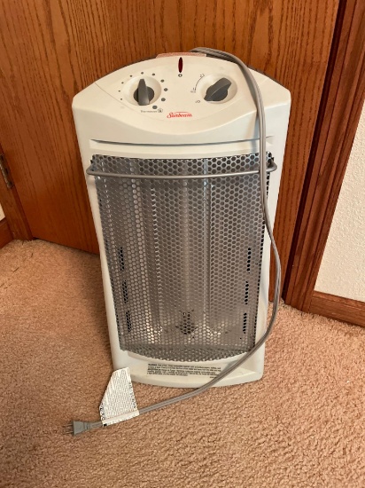 Sunbeam Electric Upright Heater No Shipping