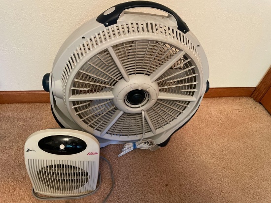 Sunbeam electric fan and large ?Wind machine?, 18' fan