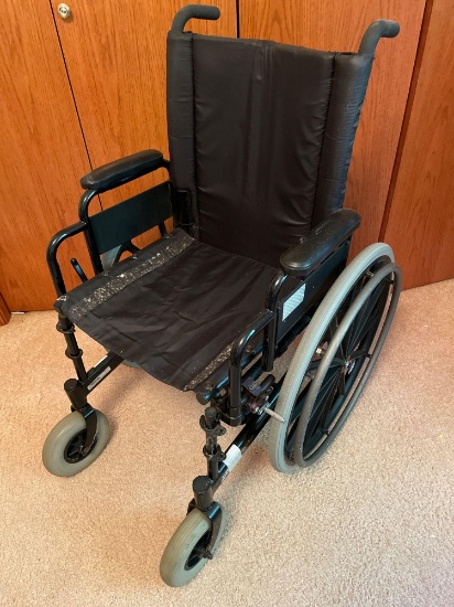 Wheel chair No Shipping