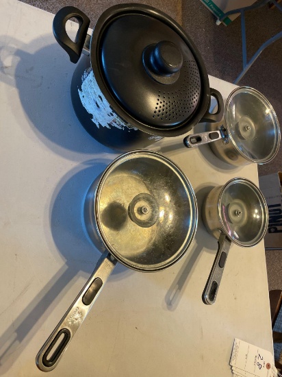 3 pc. Oneida cookware and steamer