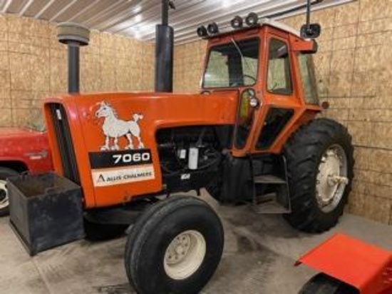 1977 Allis Chalmers 7060 Tractor