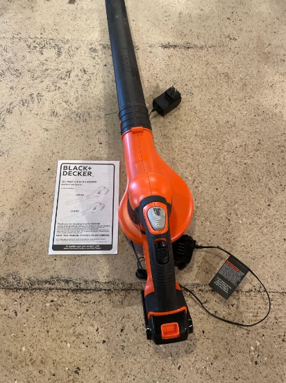 Black and Decker 20 volt leaf blower No Shipping Available