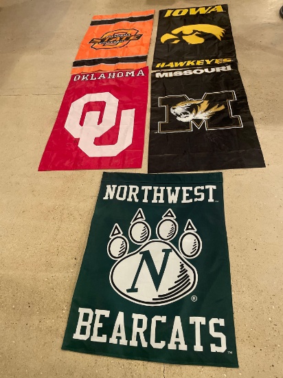 28" x 44" Oklahoma Sooners, Iowa Hawkeyes, Missouri, Northwestern Bearcats vinyl banners