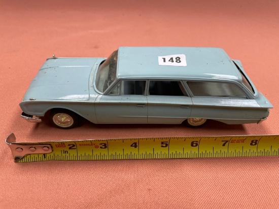 Hubley scale model Ford Country Sedan, plastic
