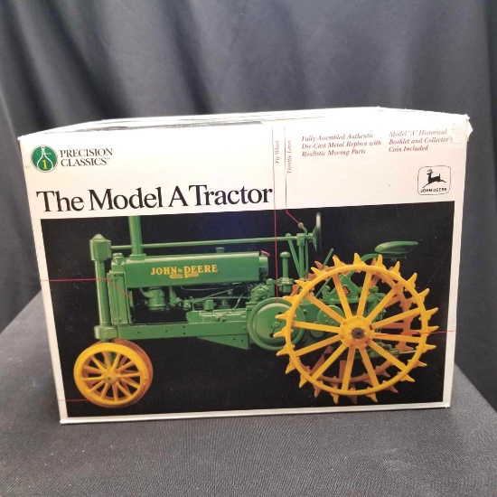 1/16 Scale JD A Tractor-NIB