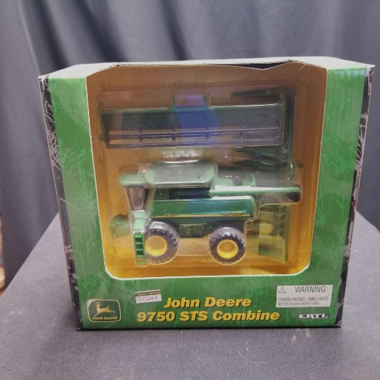1/64 Scale Ertl JD 9750 STS Combine-NIB