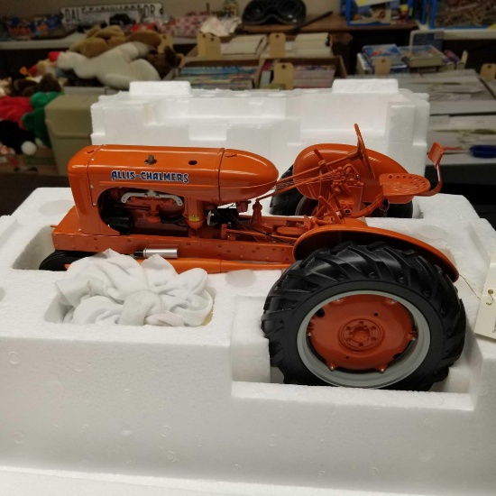Franklin Mint Allis Chalmers WC Tractor - NIB