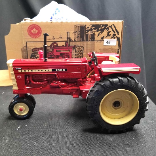 1/16 Scale Ertl Cockshutt...1555 Tractor-NIB