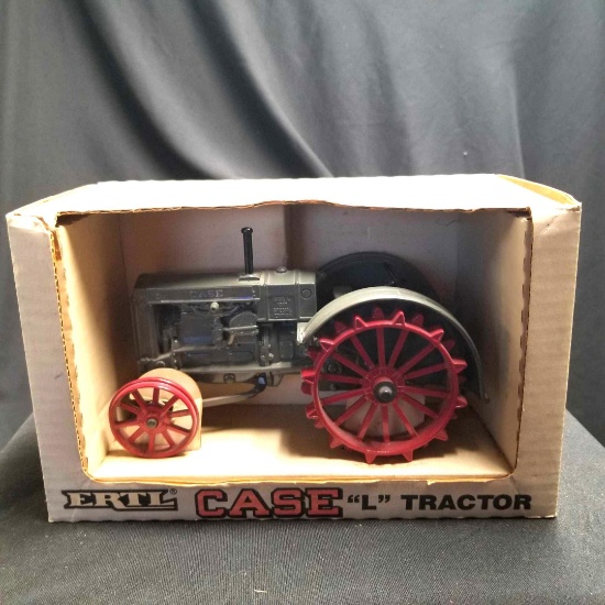 1/16 Scale Ertl Special Edition Case L Tractor in Box.
