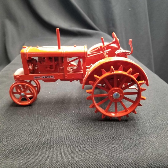1/16 Scale Ertl 1992 Farm Progress Show Allis Chalmers Tractor.