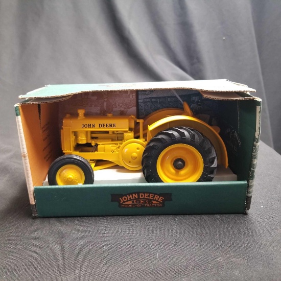 1/16 Scale John Deere BI Tractor-NIB