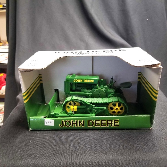 1/16 Scale SpecCast JD Lindeman Crawler with Blade-NIB