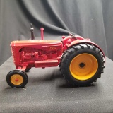 1/16 Scale Ertl 1992 National Farm Toy Show Massey Harris 55 Diesel Tractor