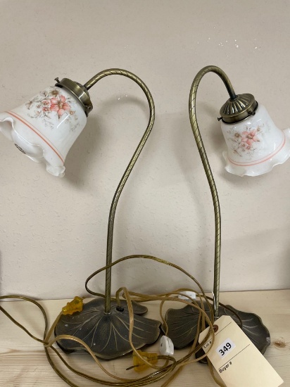 Pair of lamps-17''T. NO SHIPPING AVAILABLE ON THIS LOT! PICK UP ITEM ONLY!