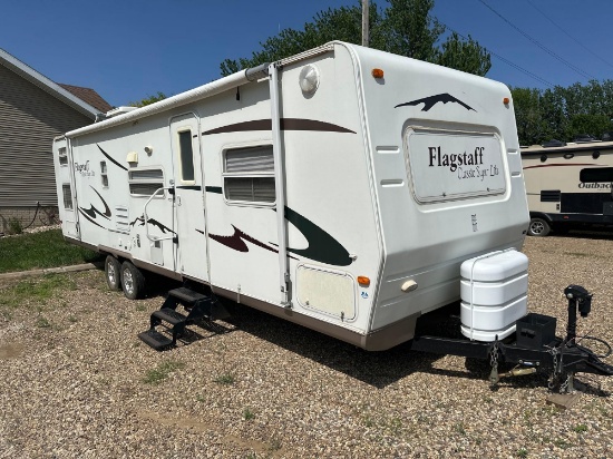 Flagstaff Pull-type Camper