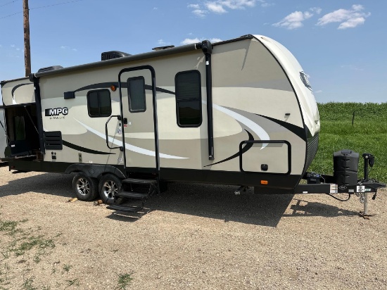 MPG Pull-type Camper