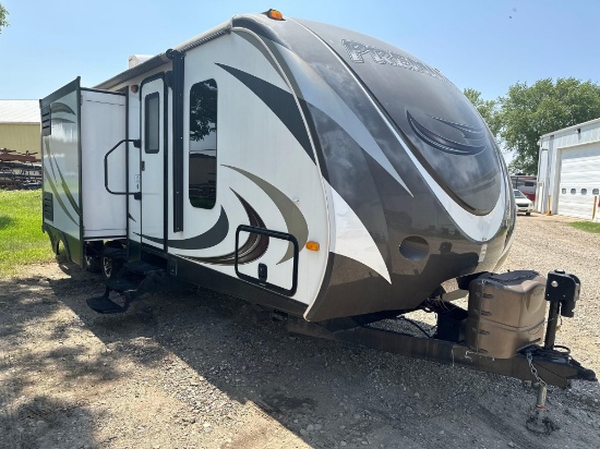 Premier UltraLite Pull-type Camper