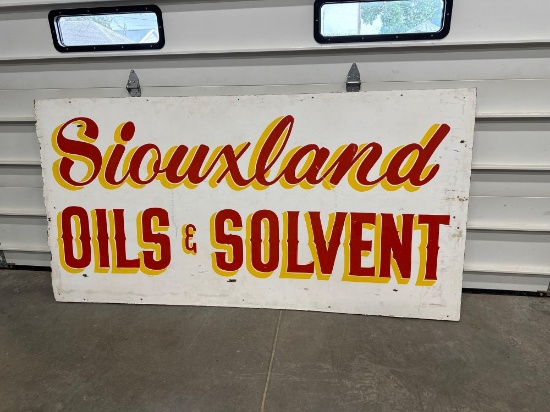 SIOUXLAND OILS & SOLVENT PAINTED SIGN