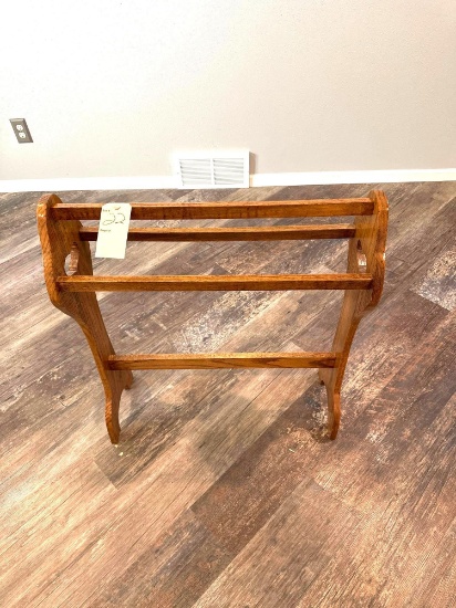 Oak quilt rack. ...