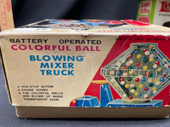 Battery Operated Colorful Ball Mixer Truck in Box