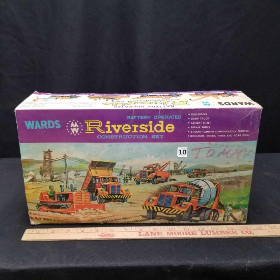 Wards Battery operated Riverside Construction Set in box-Repaired truck missing