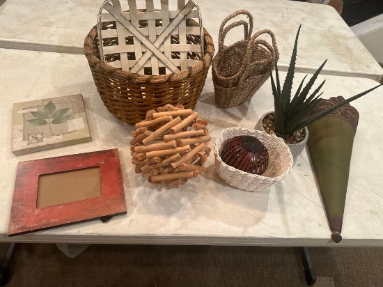 Varied baskets, metal wall pocket, and decor items NO SHIPPING AVAILABLE!