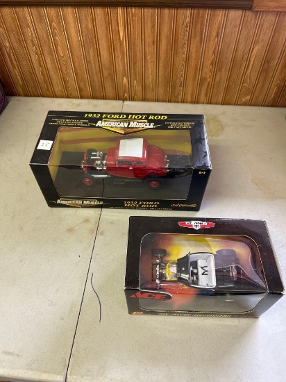 Ertl American Muscle Ford Hot Rod and Ford Roadster,... NIB