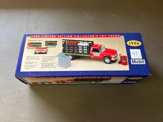 Straight truck with box and cargo,... NIB
