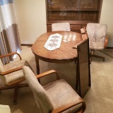 DINING ROOM TABLE, 3 LEAVES, and 4 CLOTH ROLLING CHAIRS [NICE]