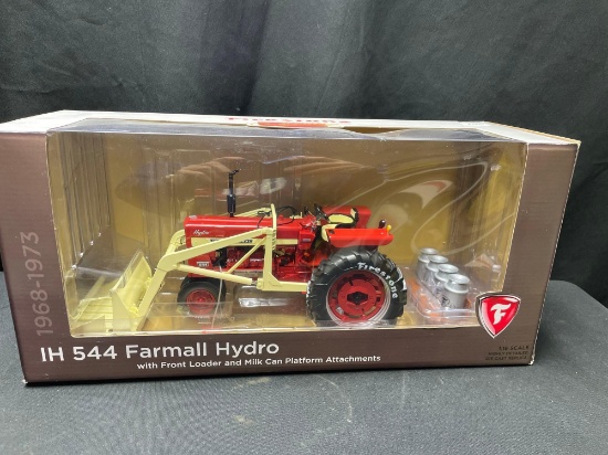 1/16th Scale Spec Cast Firestone Wheels of Time Collectibles IH 544 Hydro Tractor w/Loader - NIB