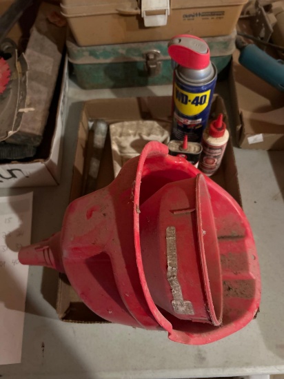 Amber flashing lights, funnels, wd40, ...misc....