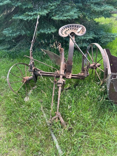 HORSE DRAWN SULKY BREAKING PLOW