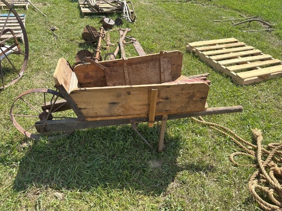 WHEEL BARROW, WOOD BOX, STEEL WHEEL