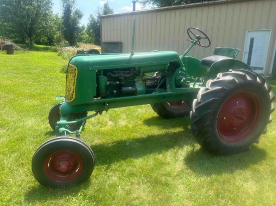 1948 OLIVER "60" TRACTOR, GAS, WIDE FRONT