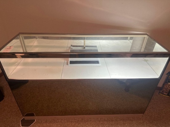 Lighted display case
