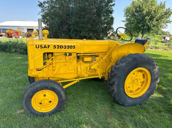 MINNEAPOLIS MOLINE "Z INDUSTRIAL" TRACTOR, GAS WIDE FRONT