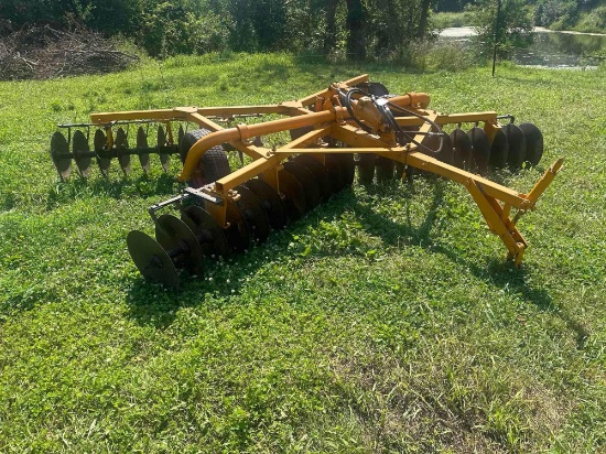 TANDEM DISK , PULL TYPE, HYDRAULIC LIFT