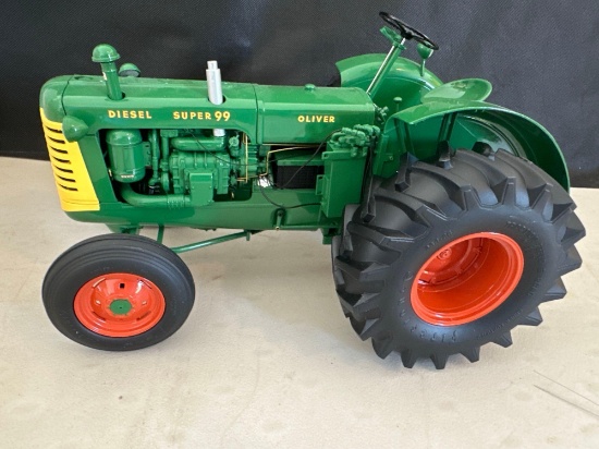 OLIVER "99" TRACTOR, SCALE MODEL FRANKLIN MINT