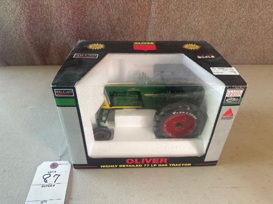 1/16 Toy Oliver 77 LP tractor