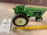 Oliver 880 detailed