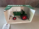 1/16 Oliver Tractor