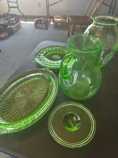 Green Depression Uranium vase, Vintage green Uranium glass spiral swirl water pitcher, 30's green