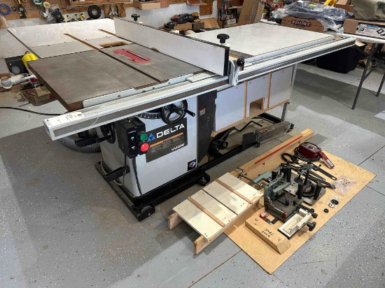 Delta table saw