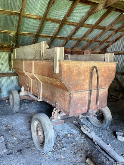 Metal Flare Box Wagon w/hoist, 6.50-16 good tires