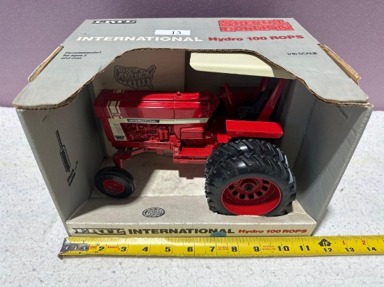International 100 Hydro toy tractor