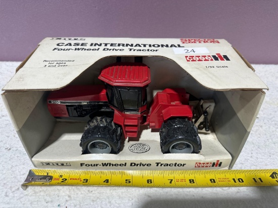 1/32 CIH toy tractor
