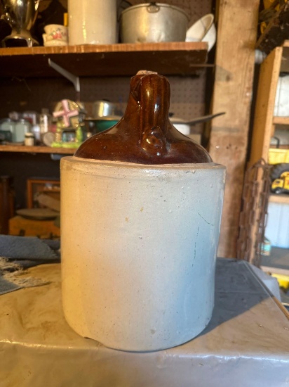 Crock 1 gallon jug.*Shipping