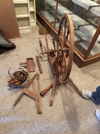 Antique wooden spinning wheel. Not sure if complete.