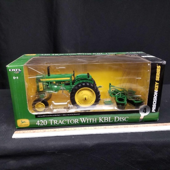1/16 Scale Ertl Britains Precision Key Series JD 420 Tractor with Disc-NIB