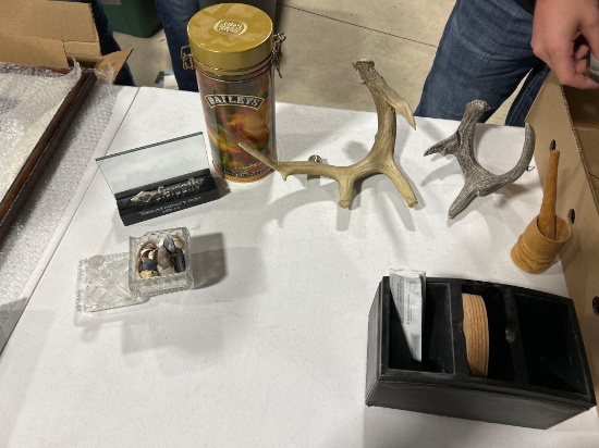 deer antlers, coasters, table decorations
